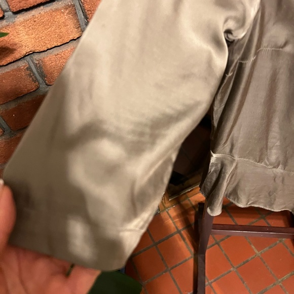 Yaya 100% silk like new condition size M blouse - Picture 6 of 6